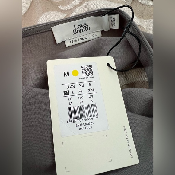 LOVE BONITO Jarlo Low Back Twist Maxi Dress size Medium soft & hands just right - Picture 12 of 14